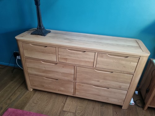 Solid oak wide - solid, chest