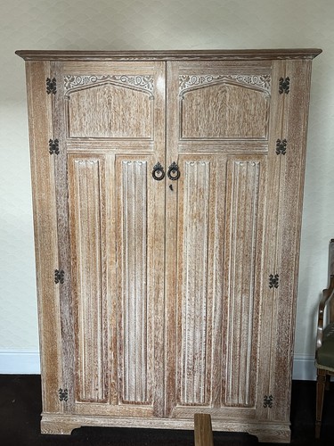 Crown limed oak - limed,