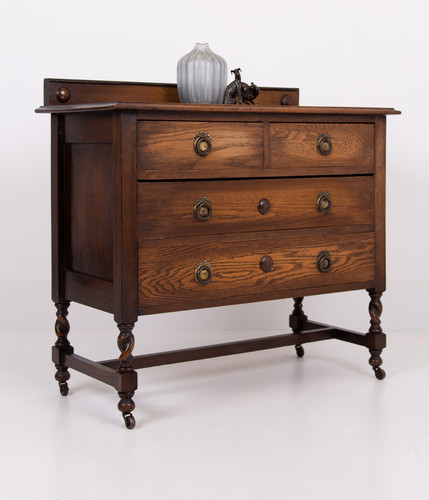 Attractive english oak chest - english,