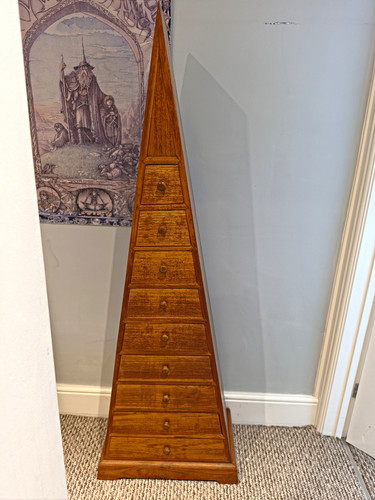 Vintage oak pyramid shaped - vintage,