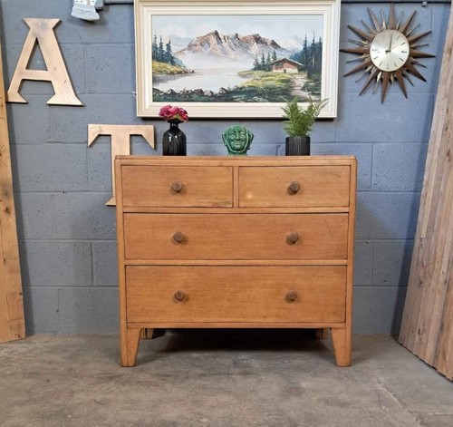 Chest drawers o d - of, ~