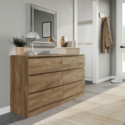 Wooden chest drawers - of,